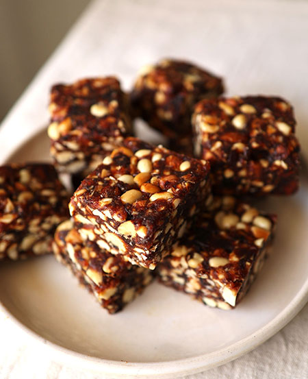 HEALTH SNAKING - 2  ingredient DATE AND NUT BARS