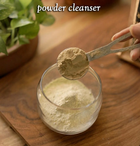 SKIN BRIGHTENING FACE AND BODY CLEANSER